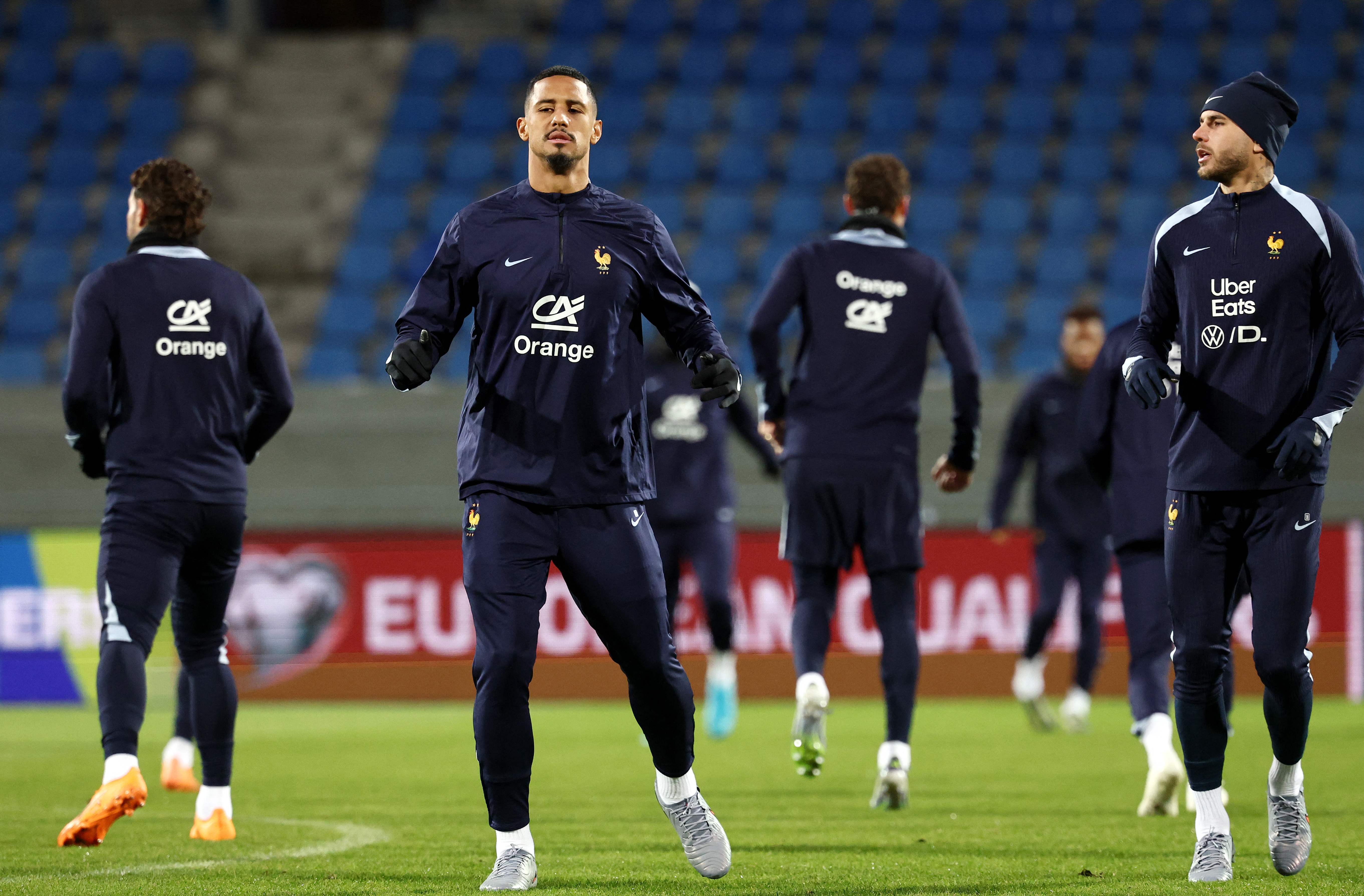 北京国安训练开放日，国际比赛日迎来里程碑引欢呼，法国杯在即，训练强度明显提升的简单介绍-AYX