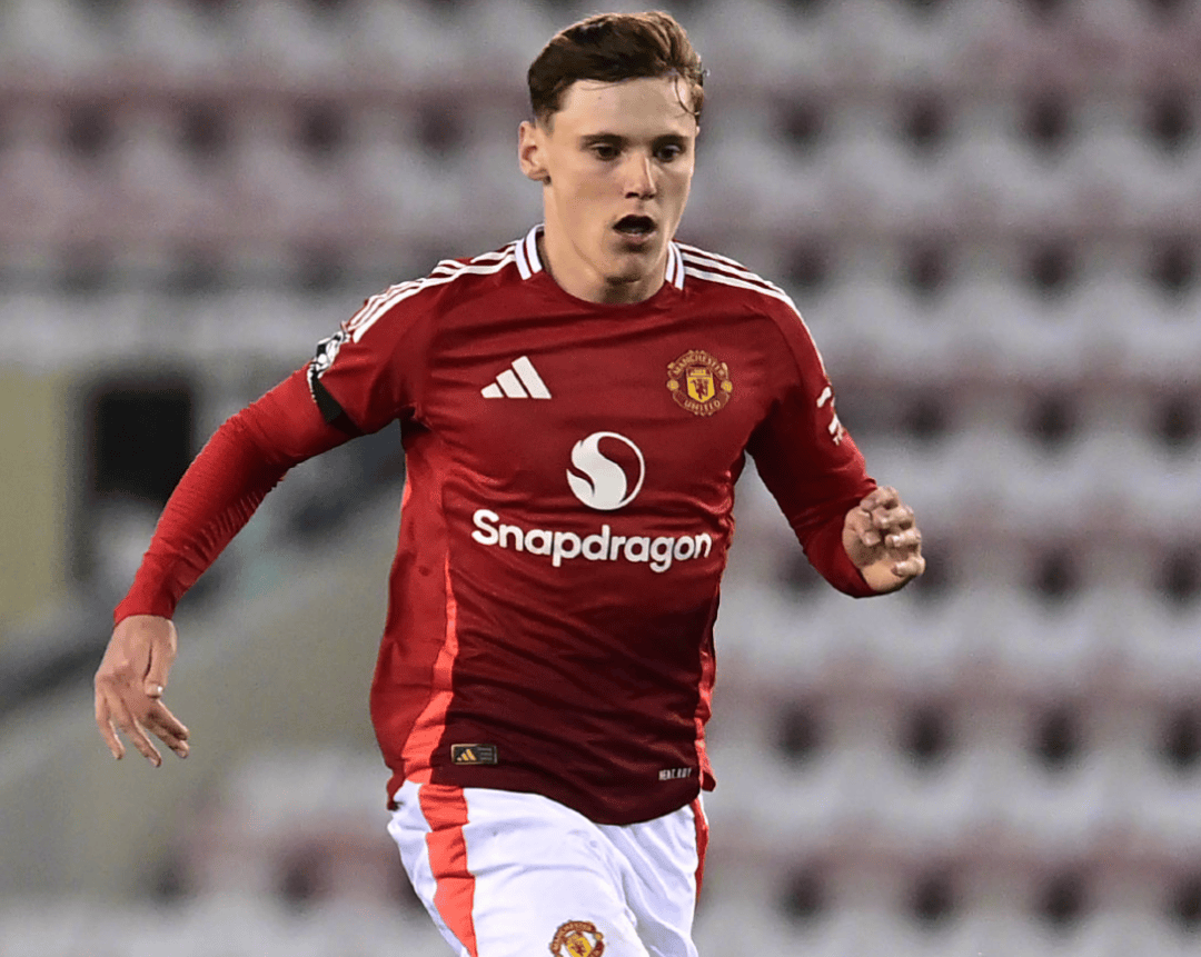 关于赛后曼联官宣签约：社区盾节点到来，管理层满意，更衣室氛围转暖的信息-AYX SPORTS